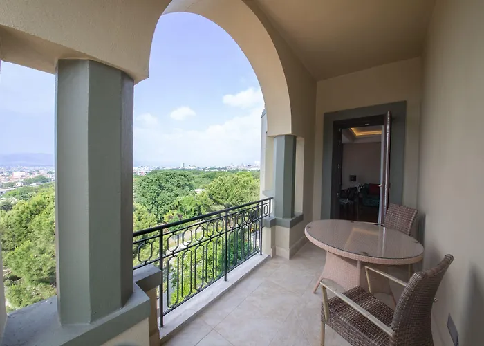 Hotel Atatuerk Thermal & Convention Center 5*